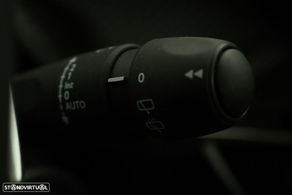 Peugeot 2008 1.2 PureTech Allure Pack EAT8 - 19