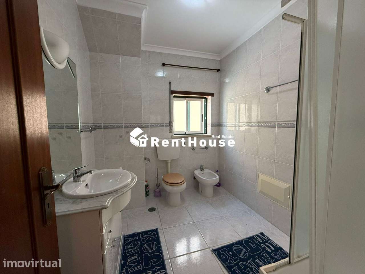 T3+1 Triplex Com Garagem | Tavarede - Grande imagem: 4/20