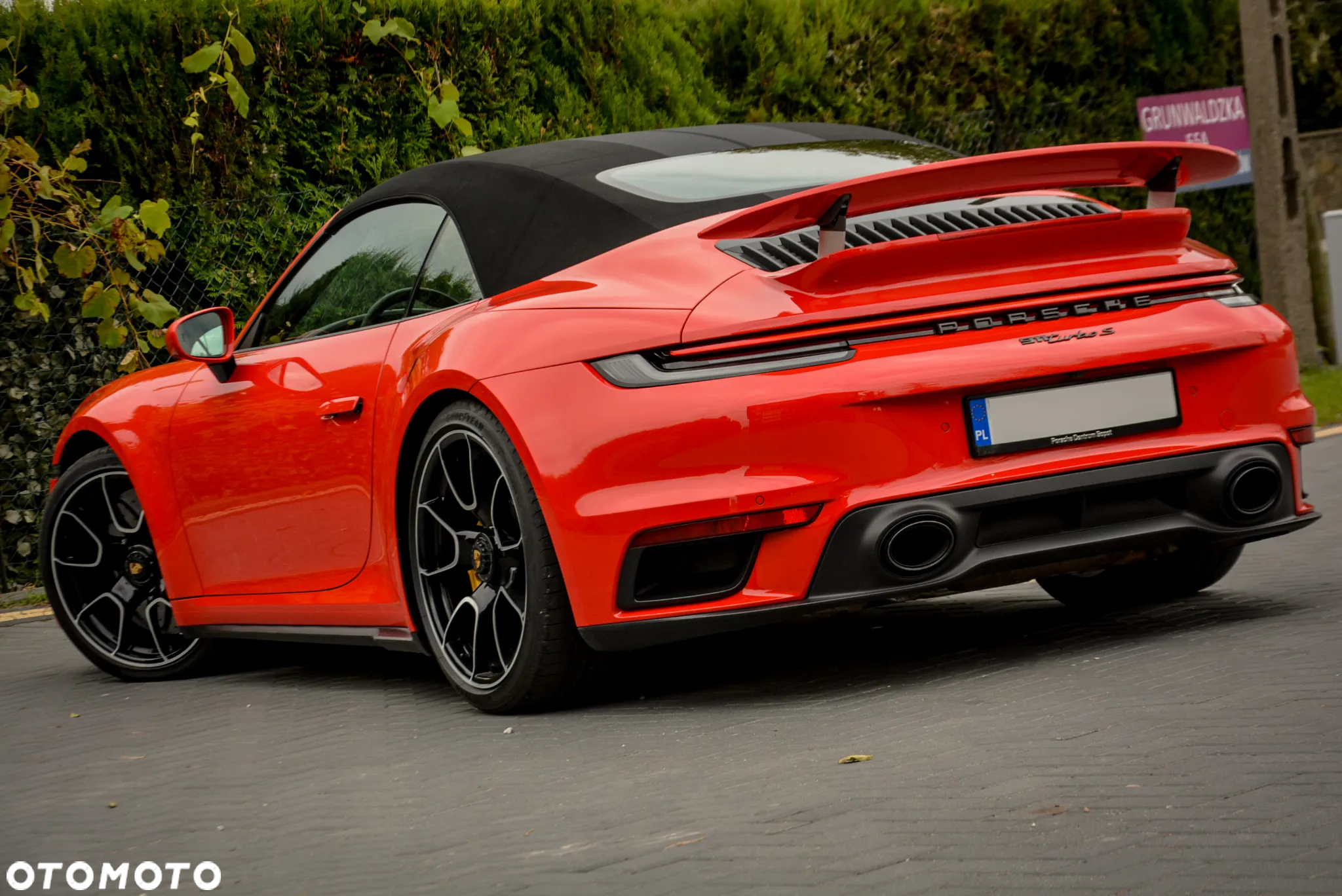 Porsche 911 Carrera Turbo S Cabrio - 21