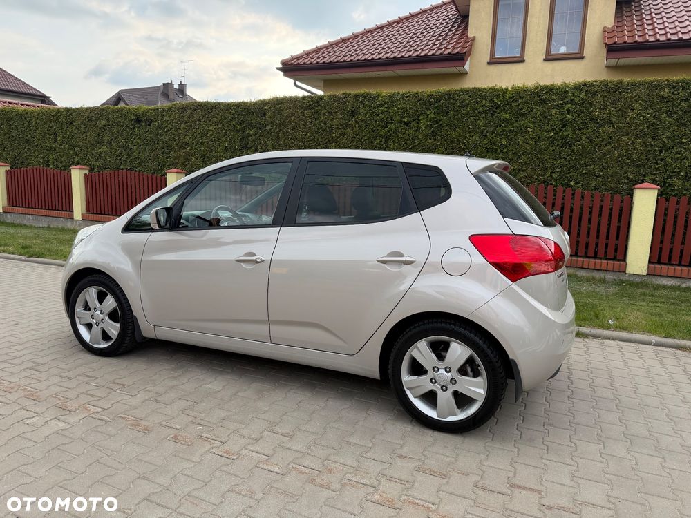Kia Venga 1.6 CVVT Titanium Collection - 18
