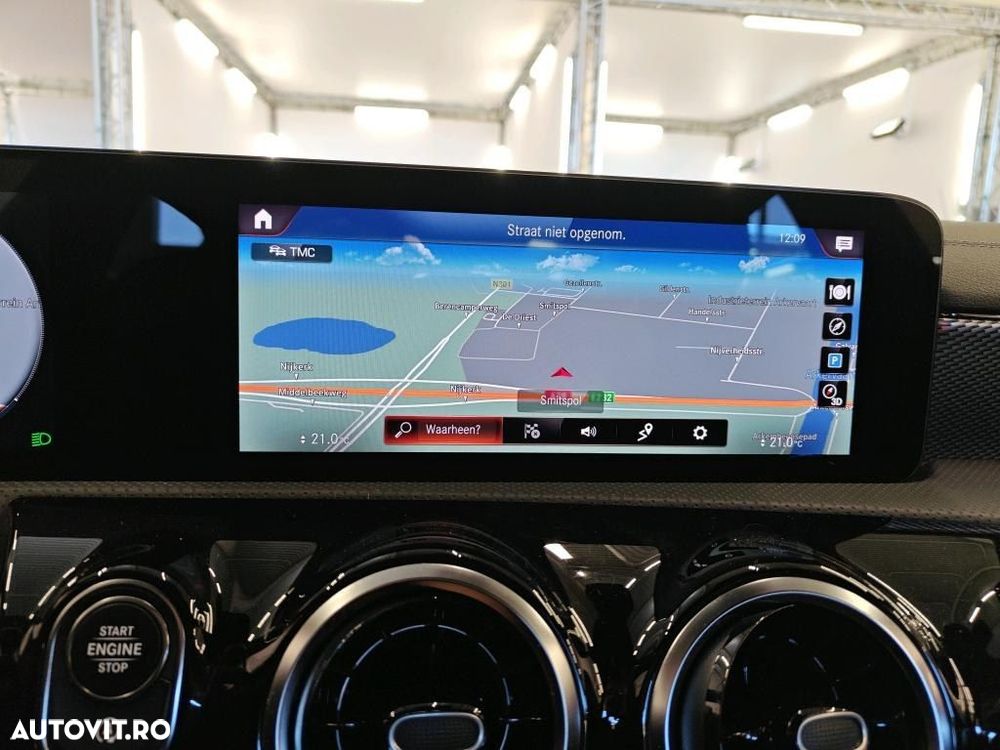 Mercedes-Benz CLA 180 - 9