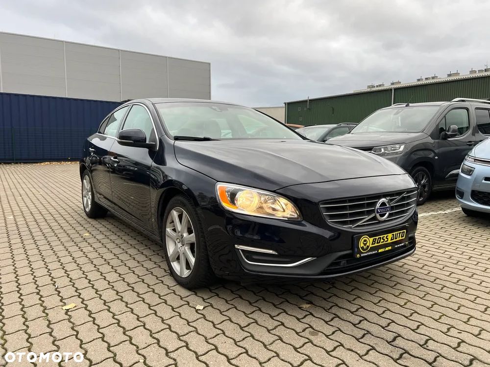 Volvo S60 T5 Drive-E Momentum - 3