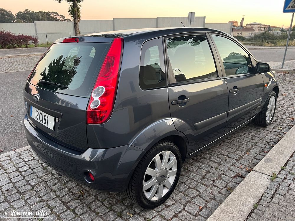 Ford Fiesta 1.25 Trend - 2