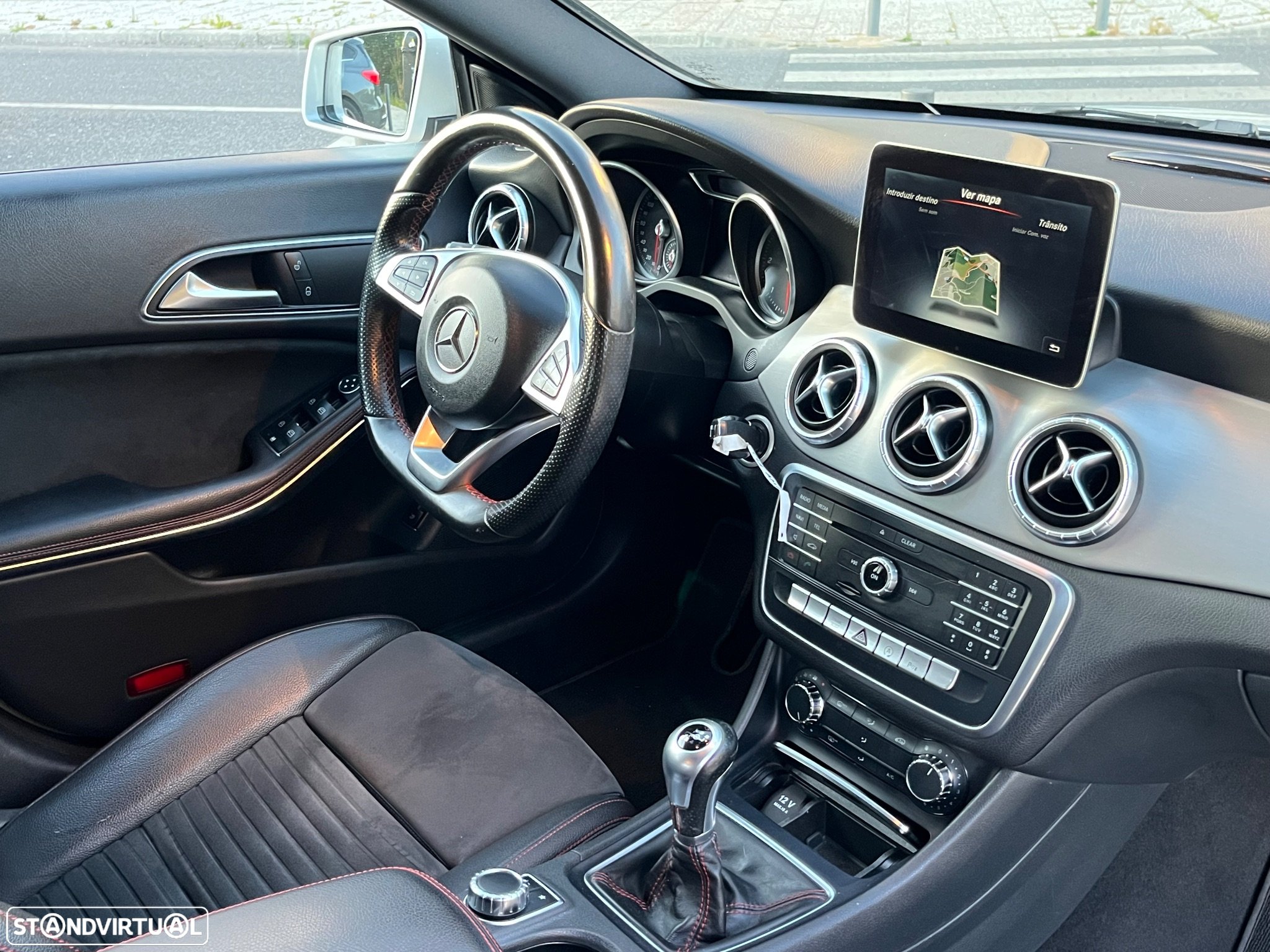 Mercedes-Benz CLA 180 d AMG Line - 8