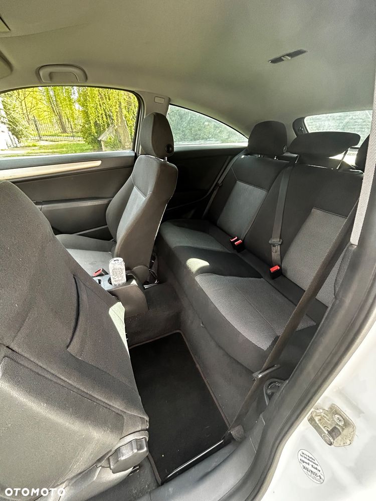 Opel Astra 1.8 - 17