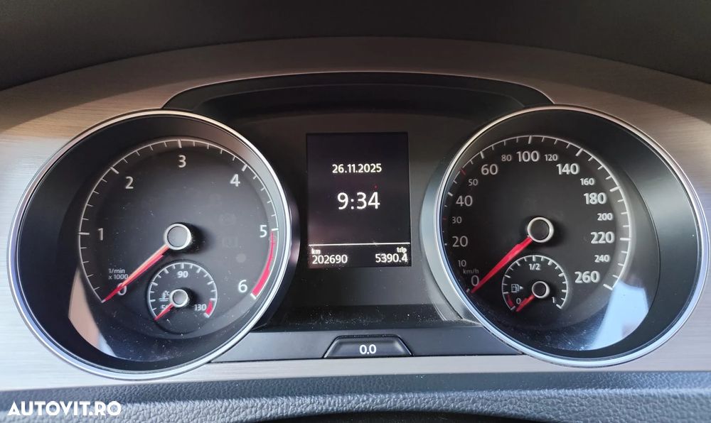 Volkswagen Golf 1.6 TDI DPF BMT DSG Comfortline - 7