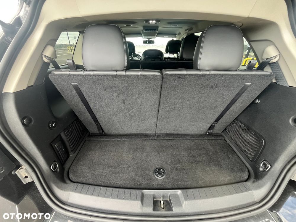 Fiat Freemont 2.0 Multijet Lounge AWD - 28