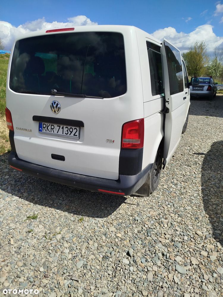 Volkswagen Caravelle - 2