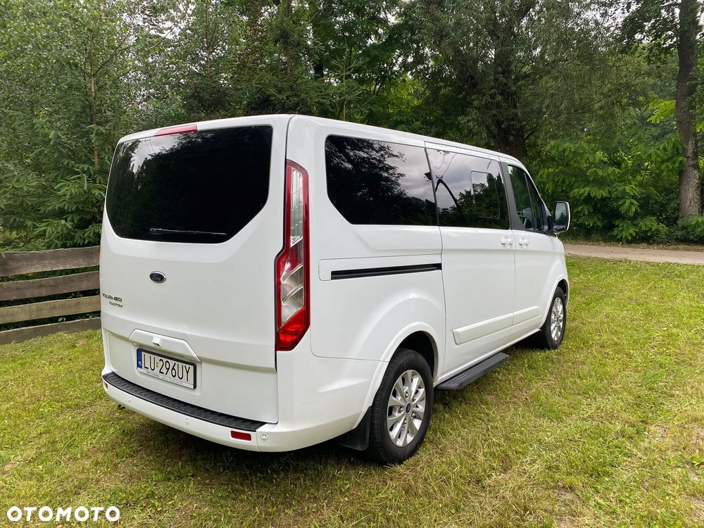 Ford Tourneo Custom - 4