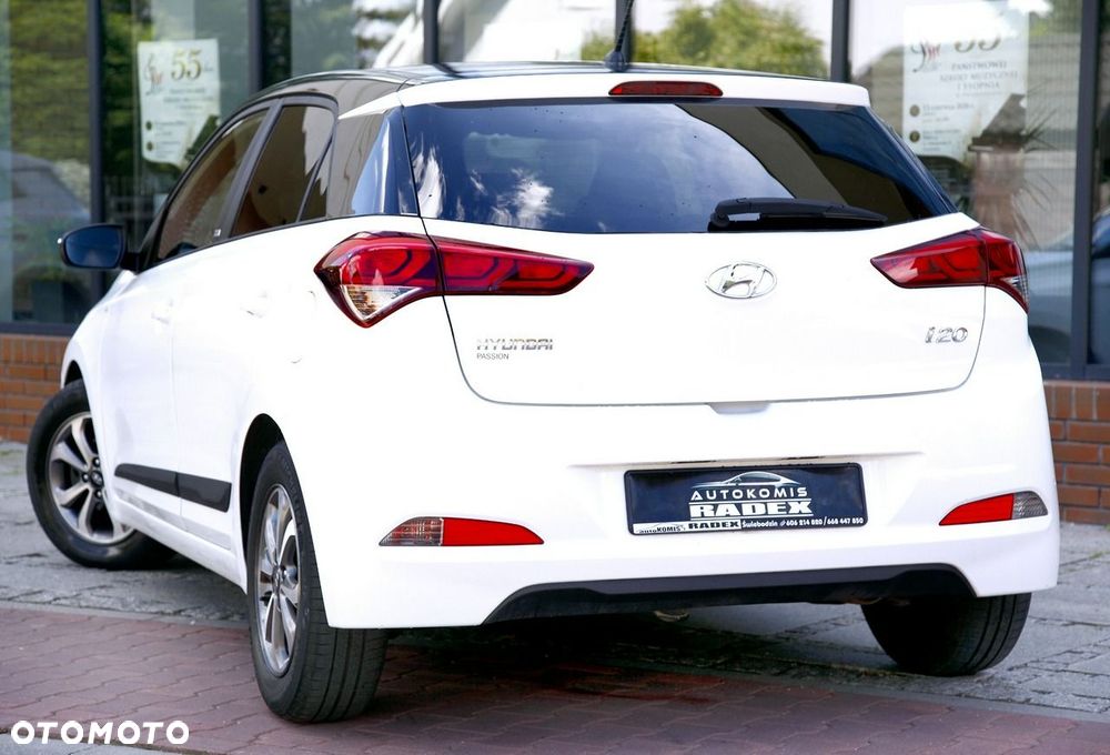 Hyundai i20 1.2 Passion Plus - 9