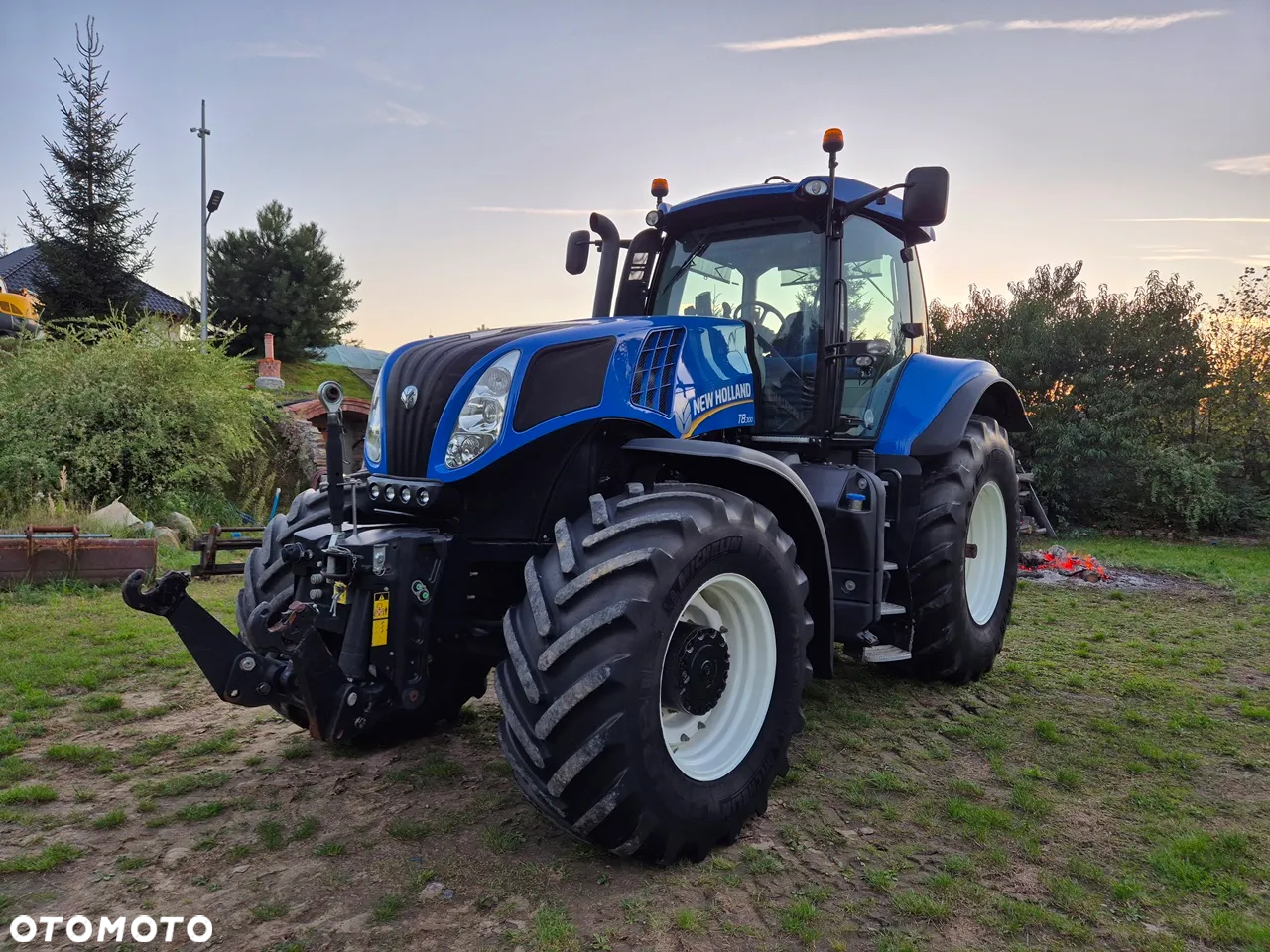 New Holland T8-300 BARDZO ŁADNY Duży traktor GPS - 2