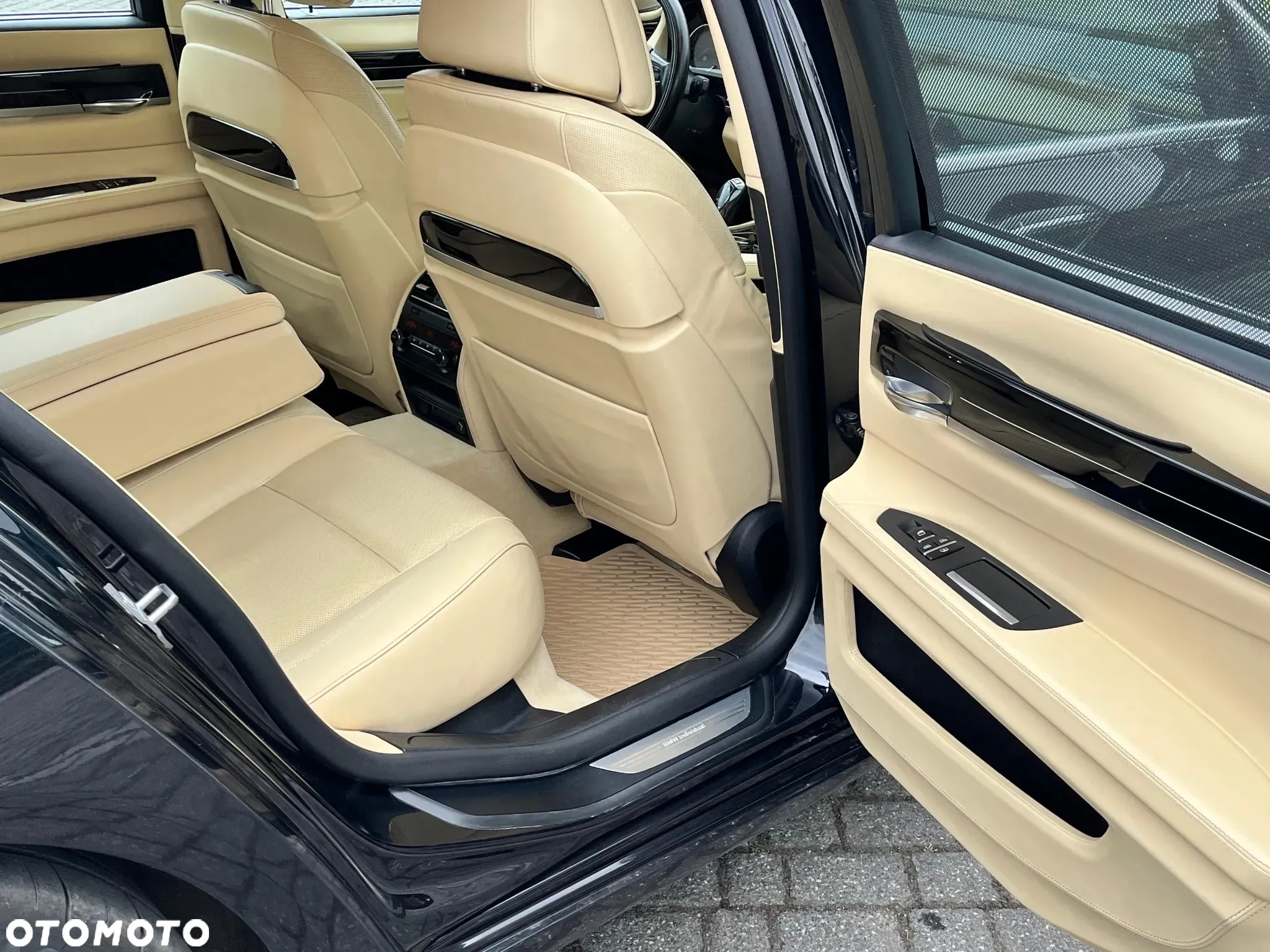 BMW Seria 7 - 22