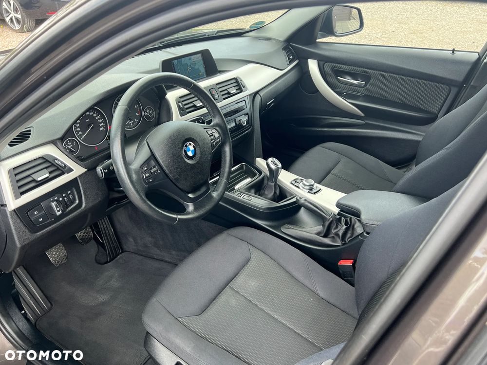 BMW Seria 3 318d Blue Performance Modern Line - 14