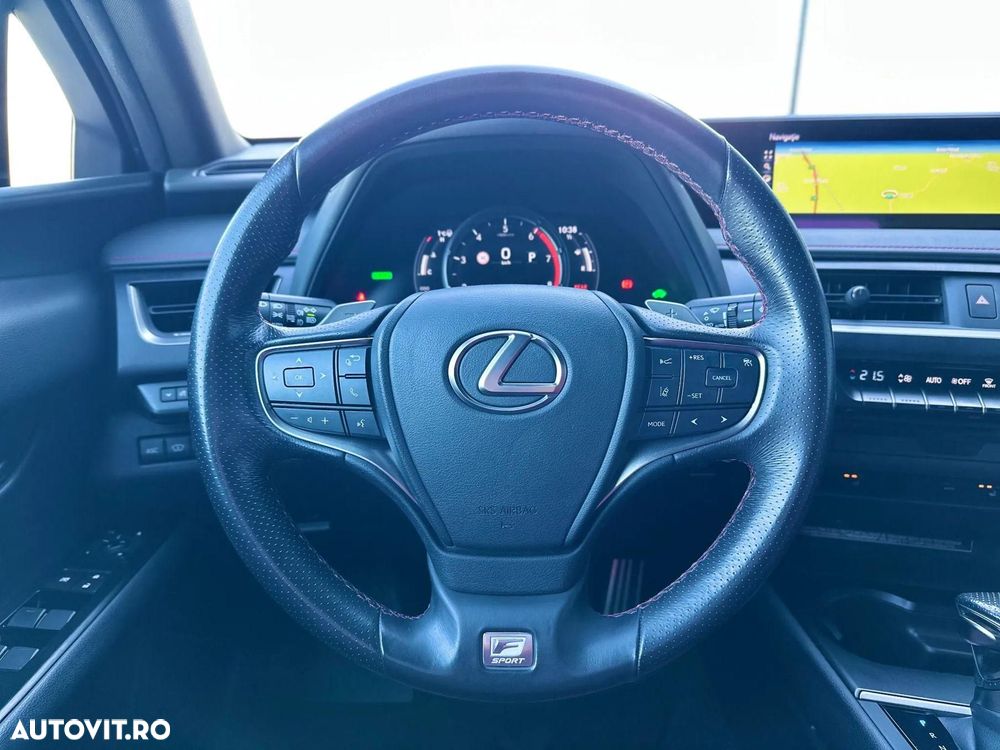 Lexus UX 250h F SPORT - 29