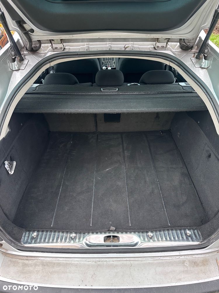 Peugeot 407 2.0 HDI Premium - 14