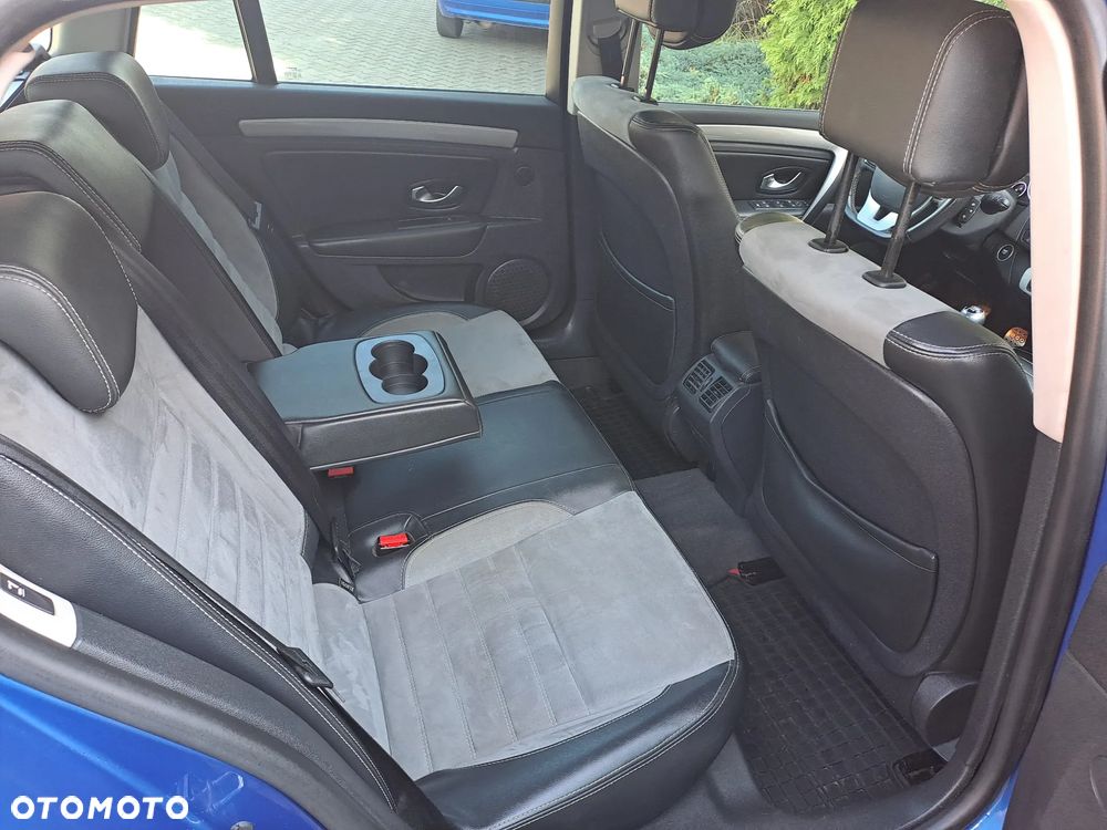 Renault Laguna Grandtour 2.0 dCi FAP Expression - 34