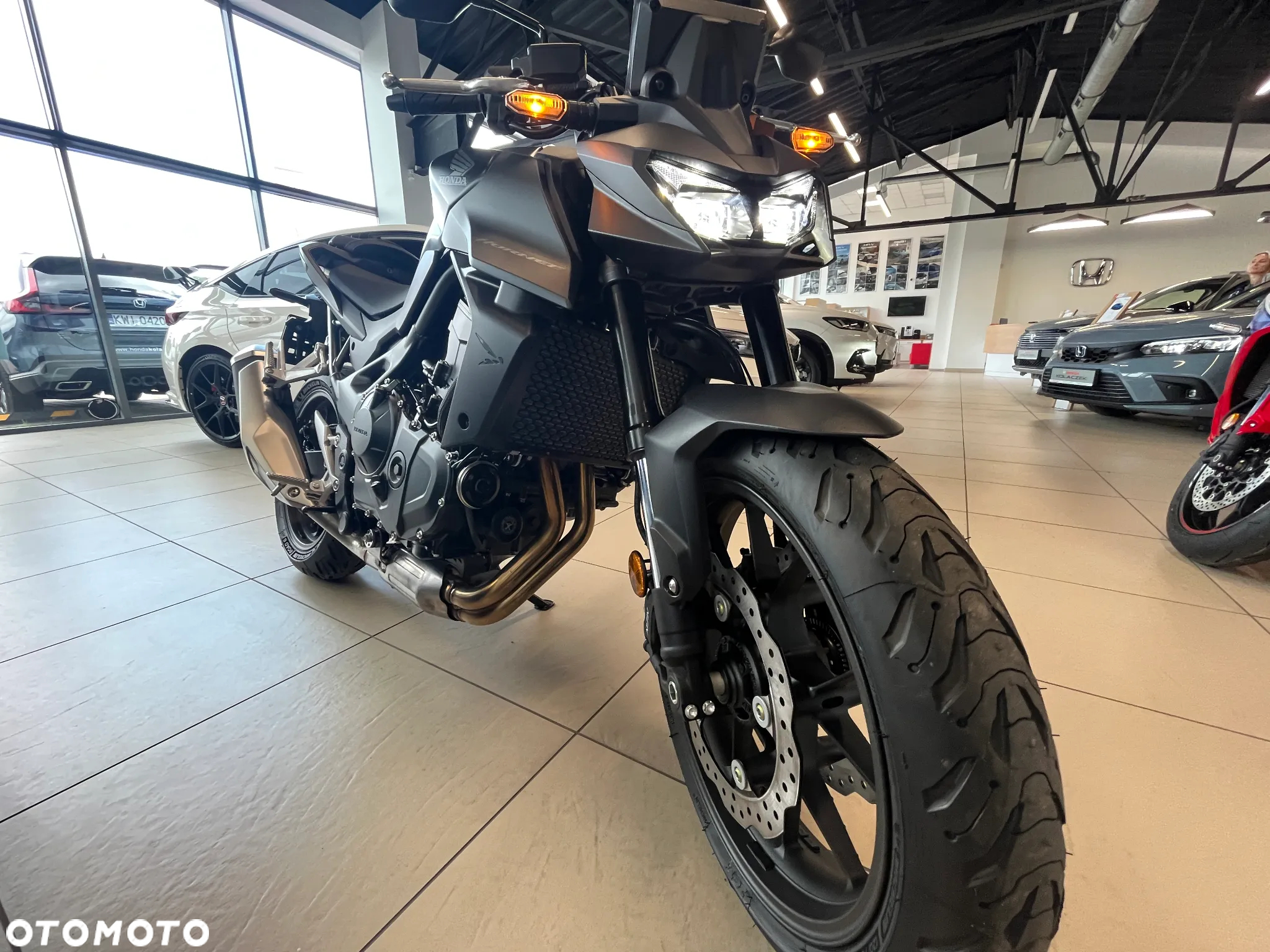 Honda CB - 8
