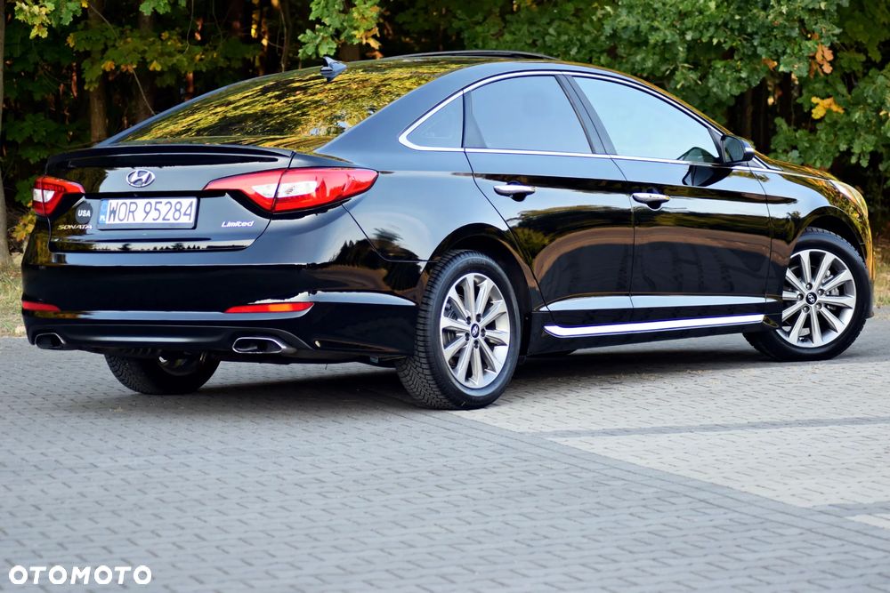 Hyundai Sonata 2.4 SE - 16