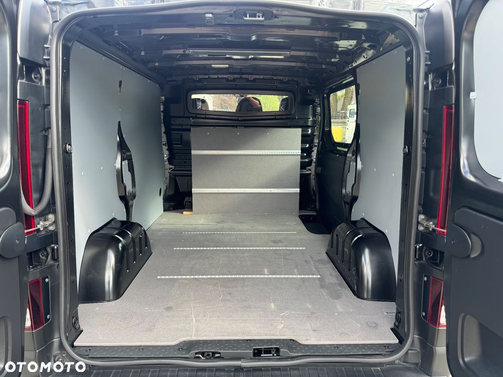Renault Trafic - 11