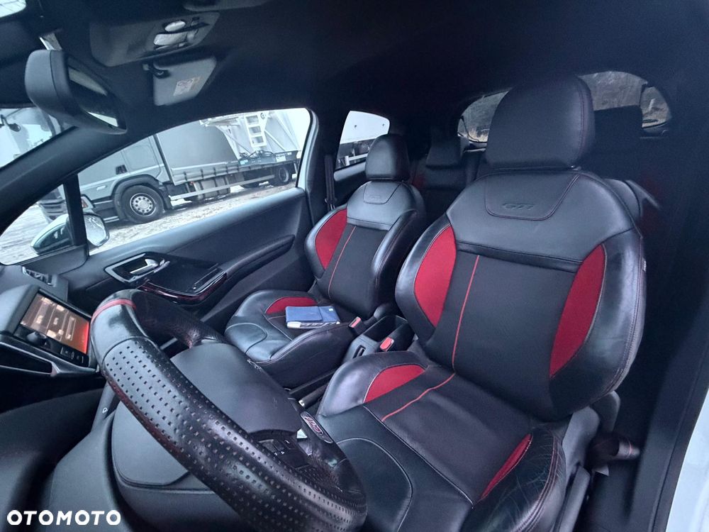 Peugeot 208 THP STOP & START GTi by Sport - 10