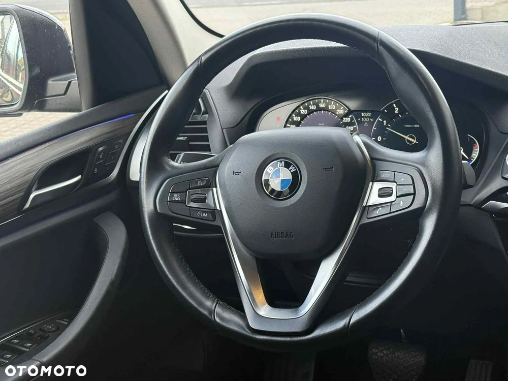 BMW X3 xDrive20i Advantage sport - 21