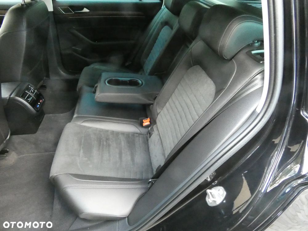 Volkswagen Passat 2.0 TDI BMT Highline DSG7 - 27