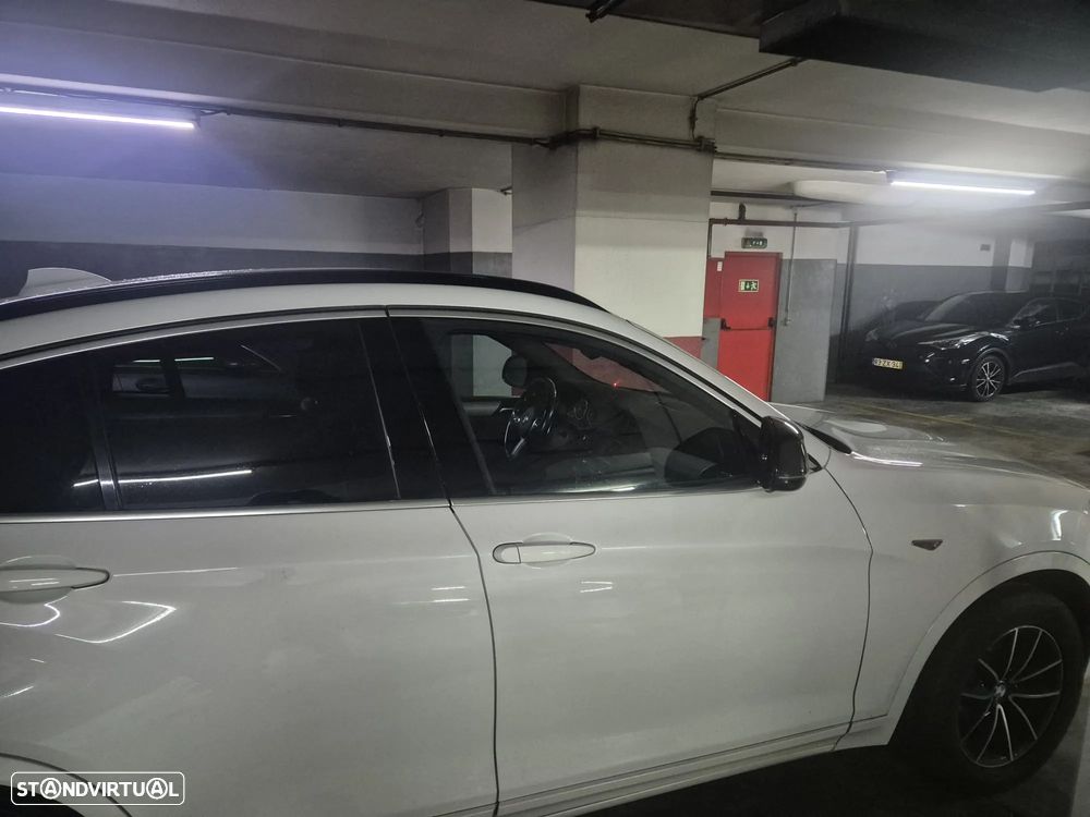 BMW X4 20 d xDrive Auto - 4