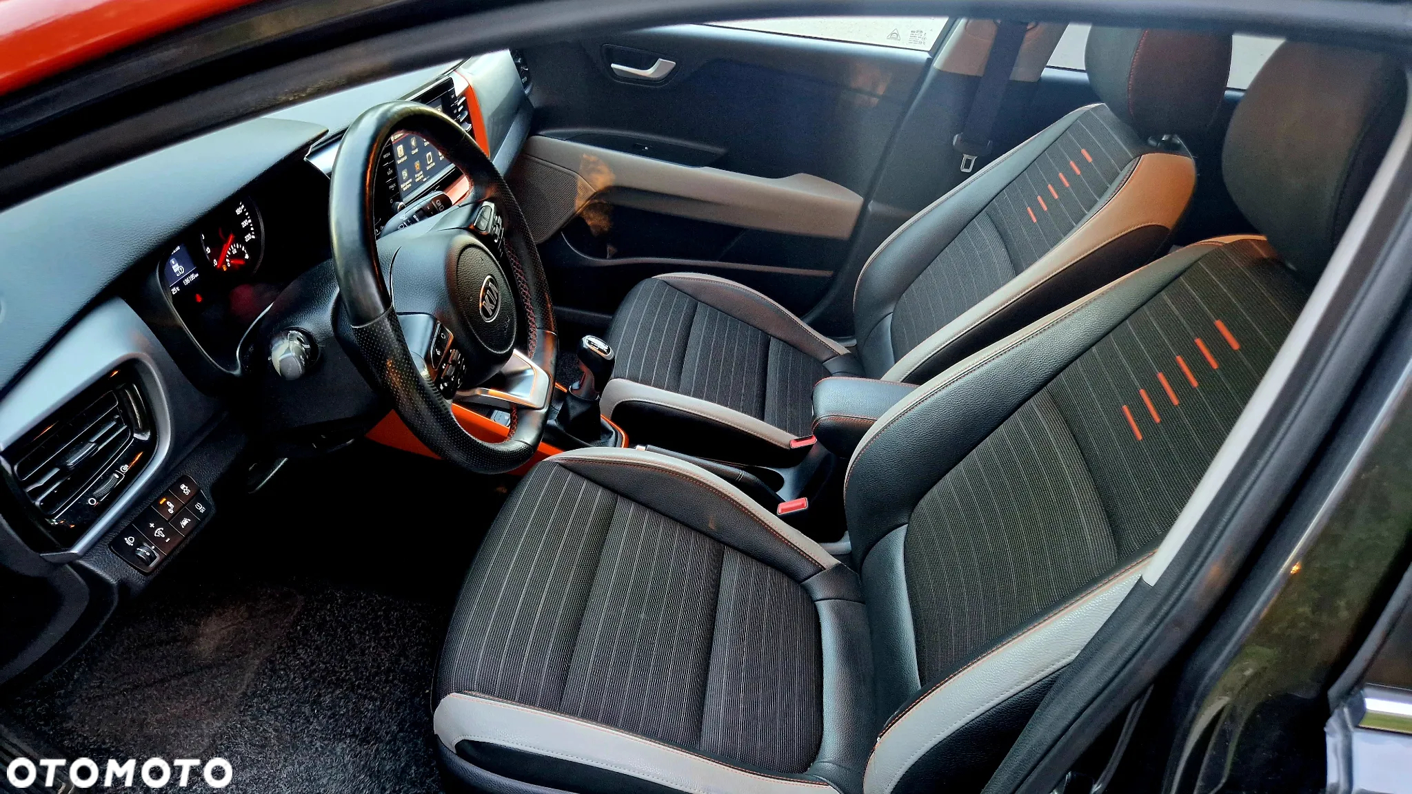 Kia Stonic 1.0 T-GDI OPF Dream-Team Edition - 14