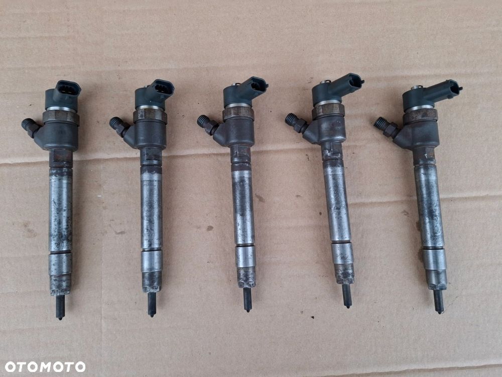 WTRYSK 2.4D 0445110251 VOLVO XC90 S60 V70 S80 XC70 C30 S40II - 1