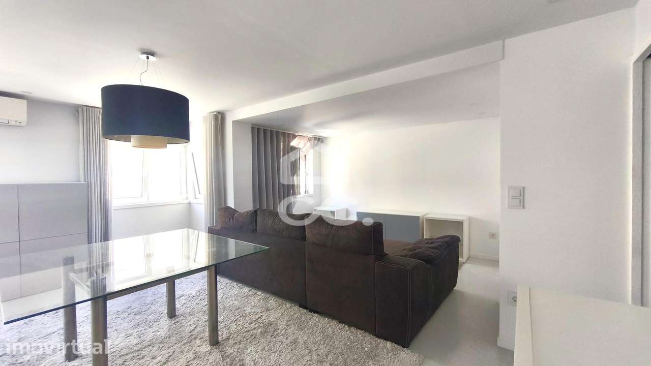 T3 transformado em T2 Guimarães | Totalmente Renovado, Mobilado e Equi - Grande imagem: 4/17