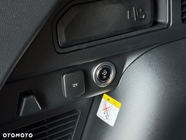 Ford Kuga - 19