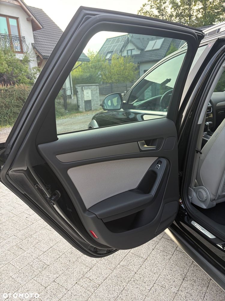Audi A4 Allroad - 13