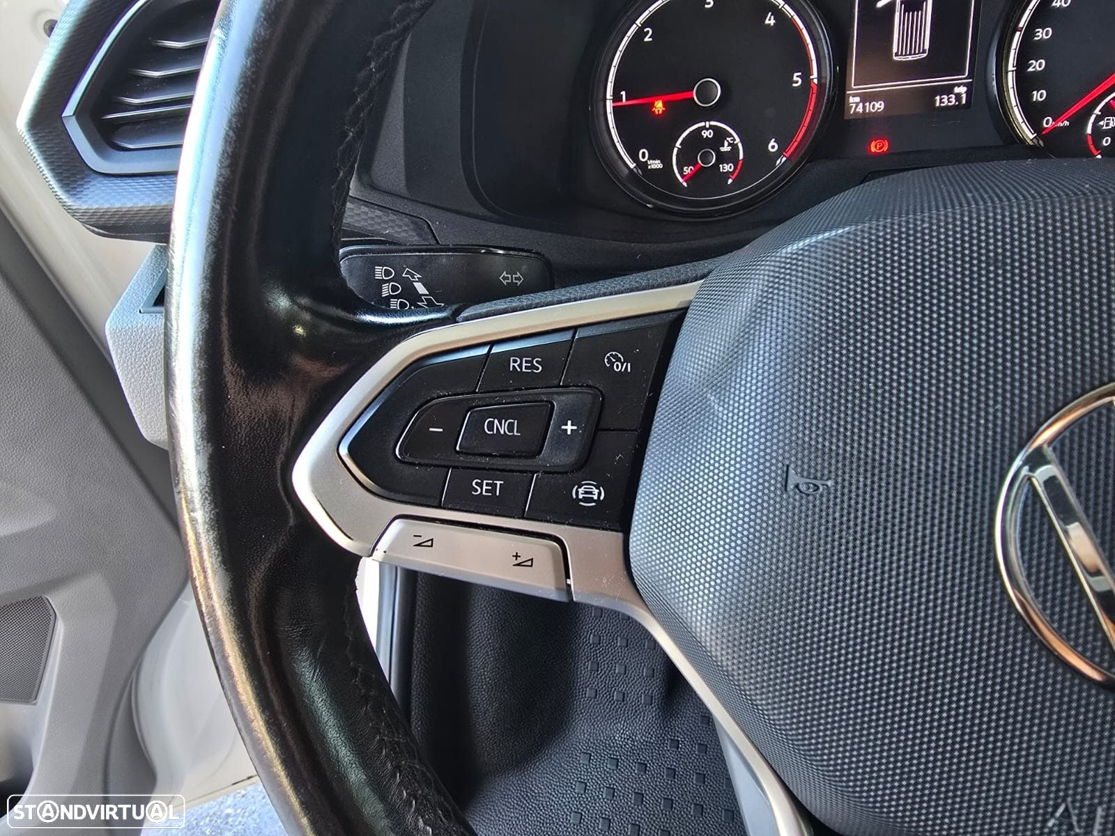 VW Transporter 2.0 TDI - 14