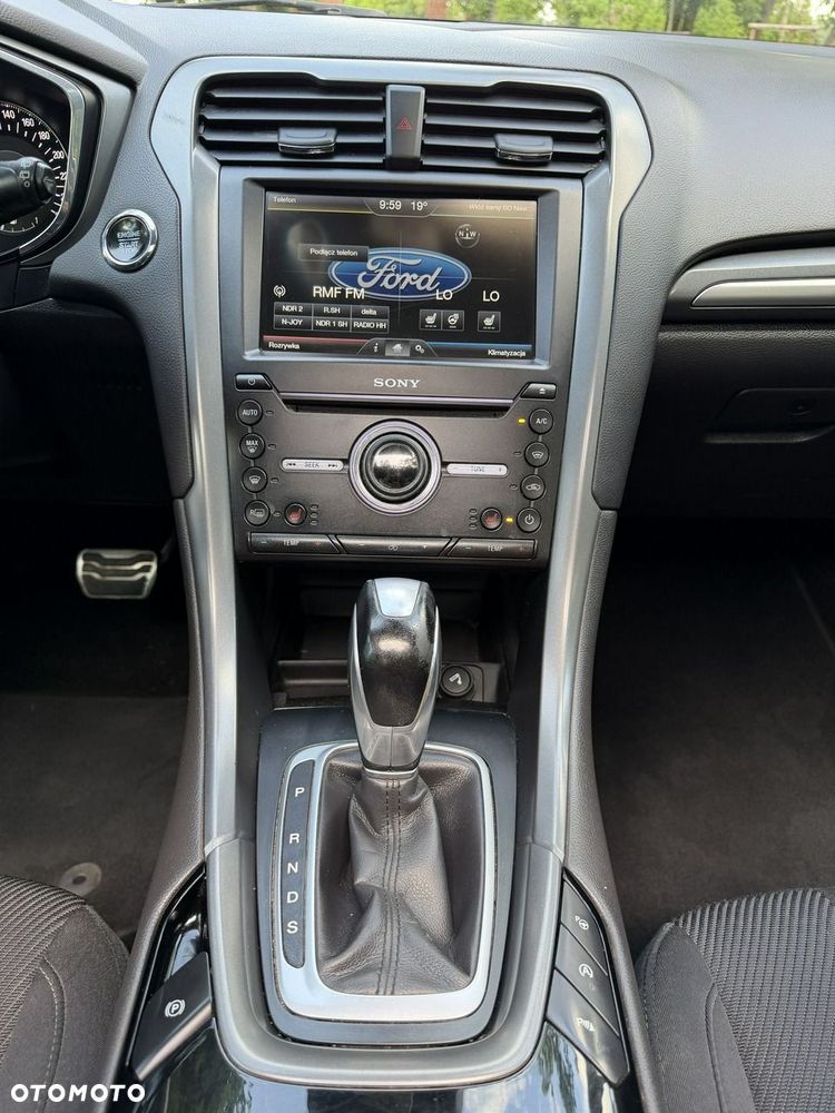 Ford Mondeo - 37