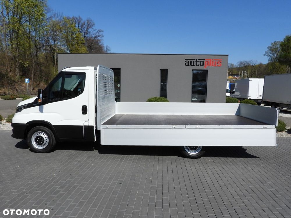Iveco DAILY 35S16 SKRZYNIA 8 PALET TEMPOMAT LEDY AUTOMAT HI-MATIC KLIMATYZACJA  160KM - 9