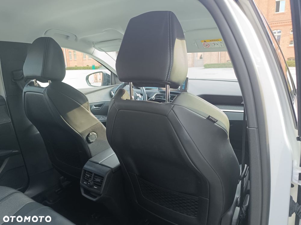 Peugeot 3008 1.5 BlueHDi Allure Pack S&S EAT8 - 4