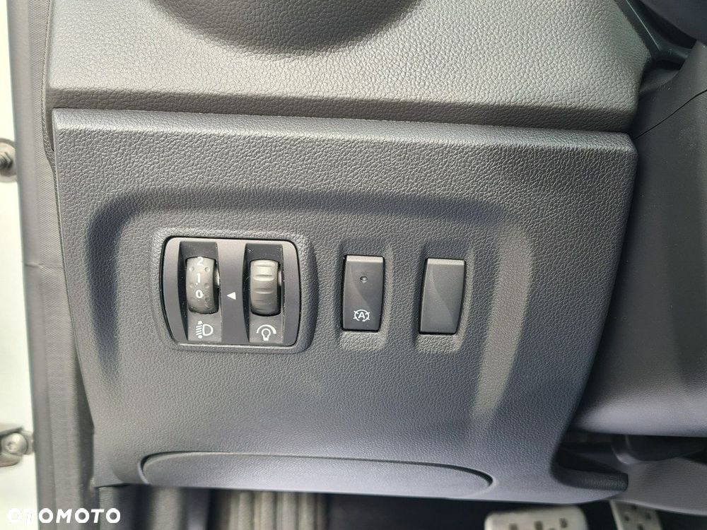 Renault Captur 1.5 dCi Intens EDC - 17