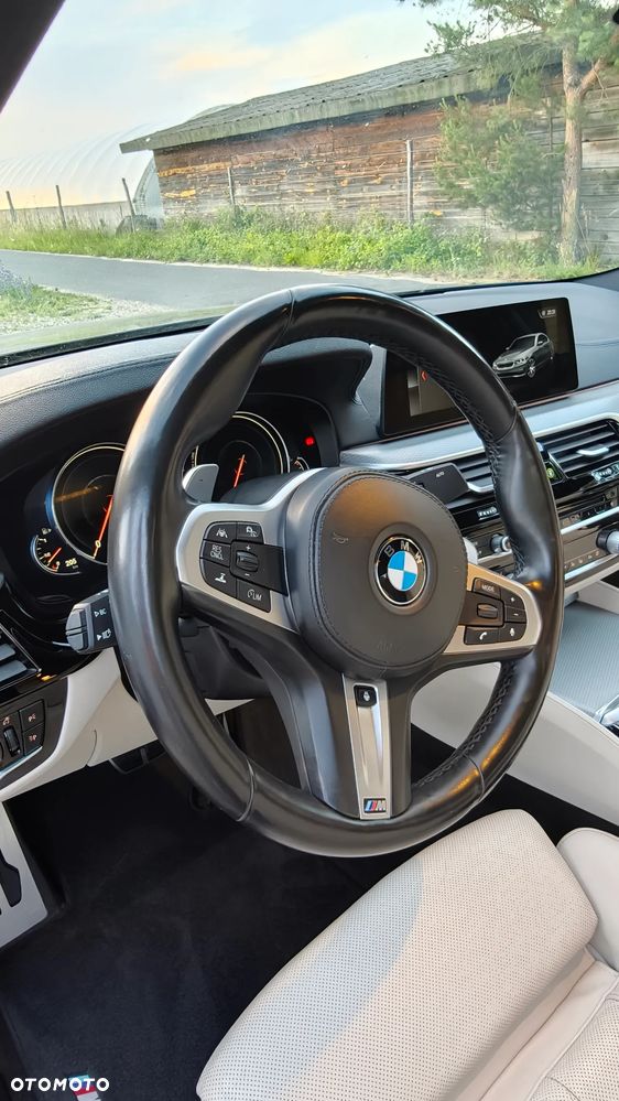 BMW Seria 5 - 13
