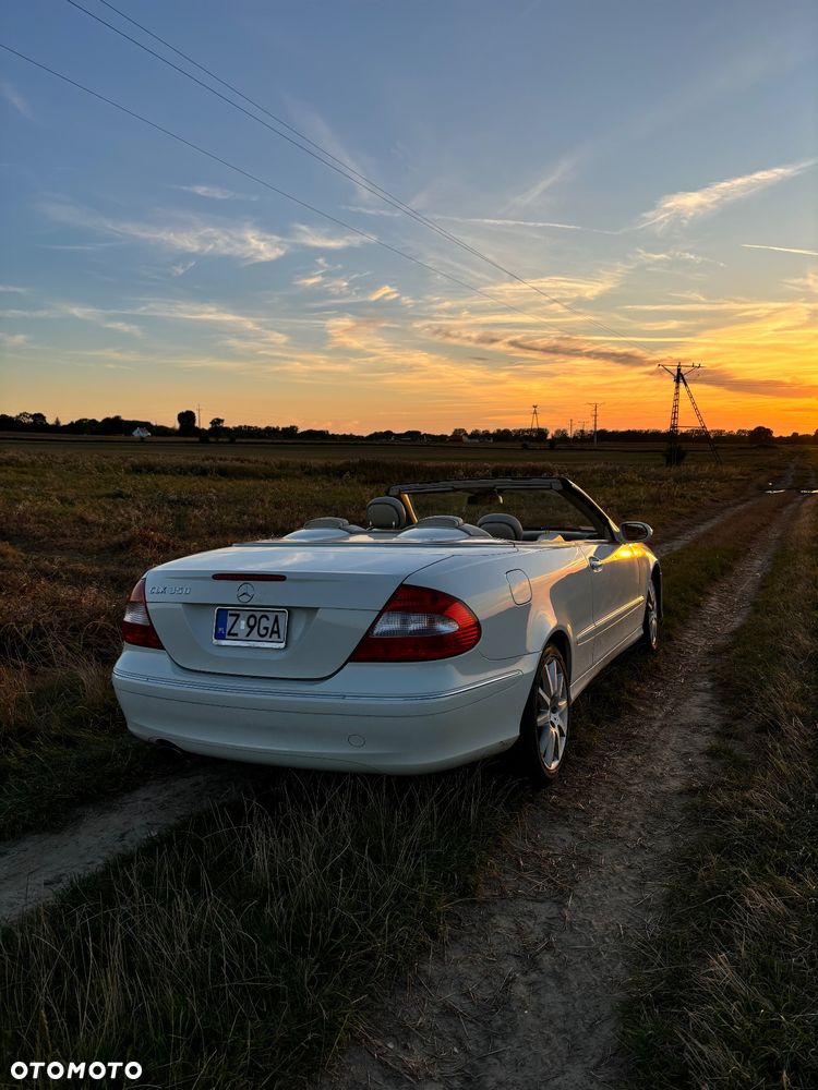 Mercedes-Benz CLK - 8