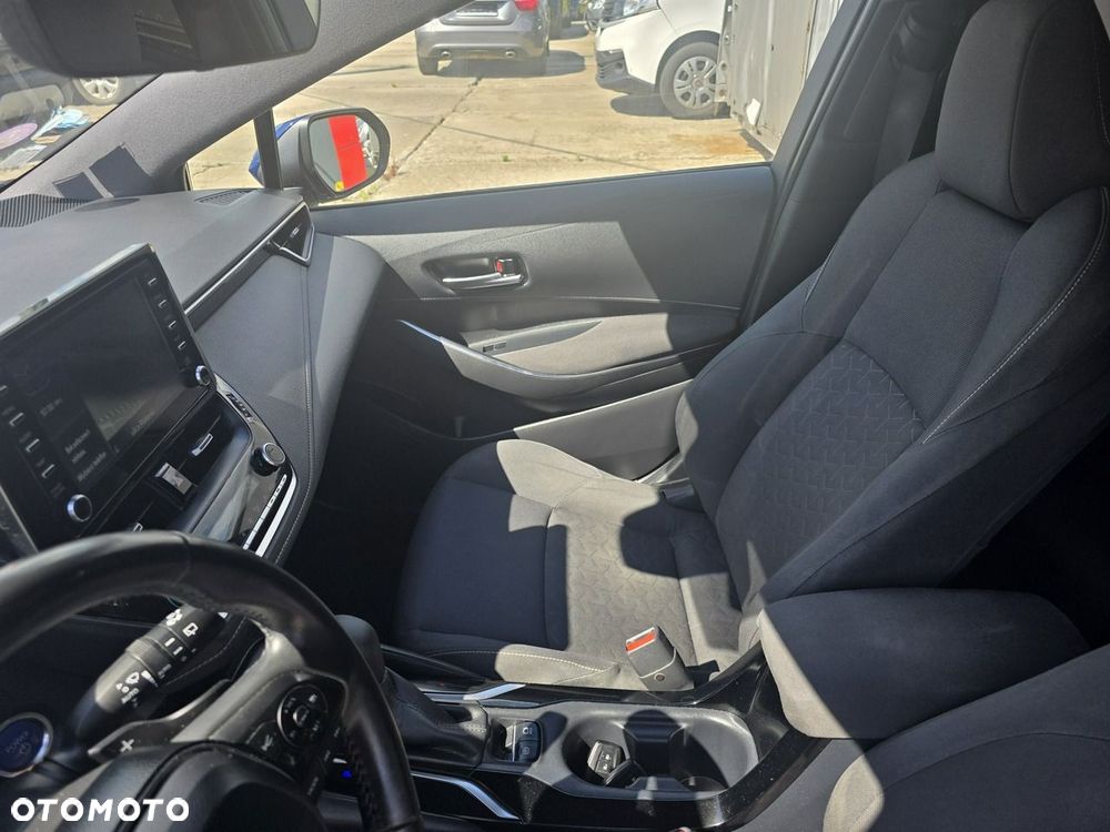 Toyota Corolla - 11