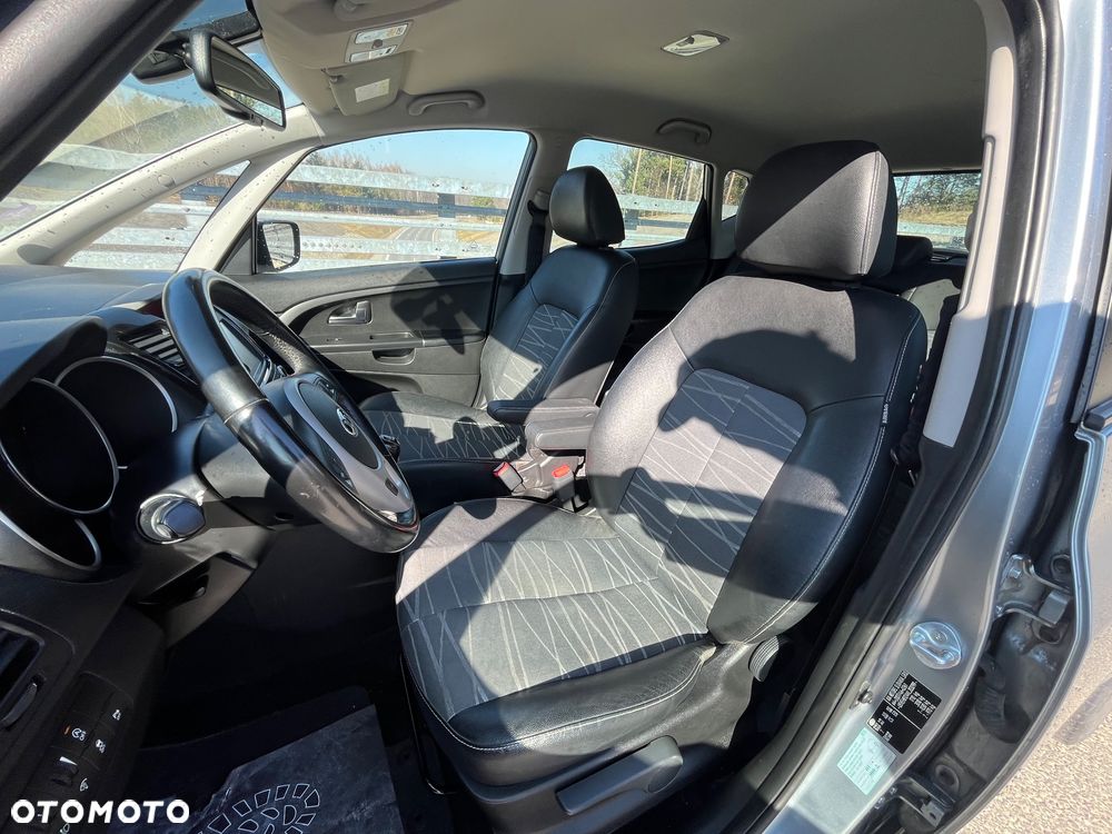 Kia Venga - 14