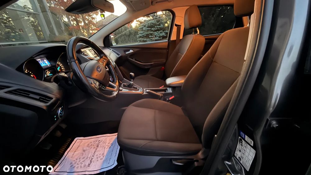 Ford Focus - 17