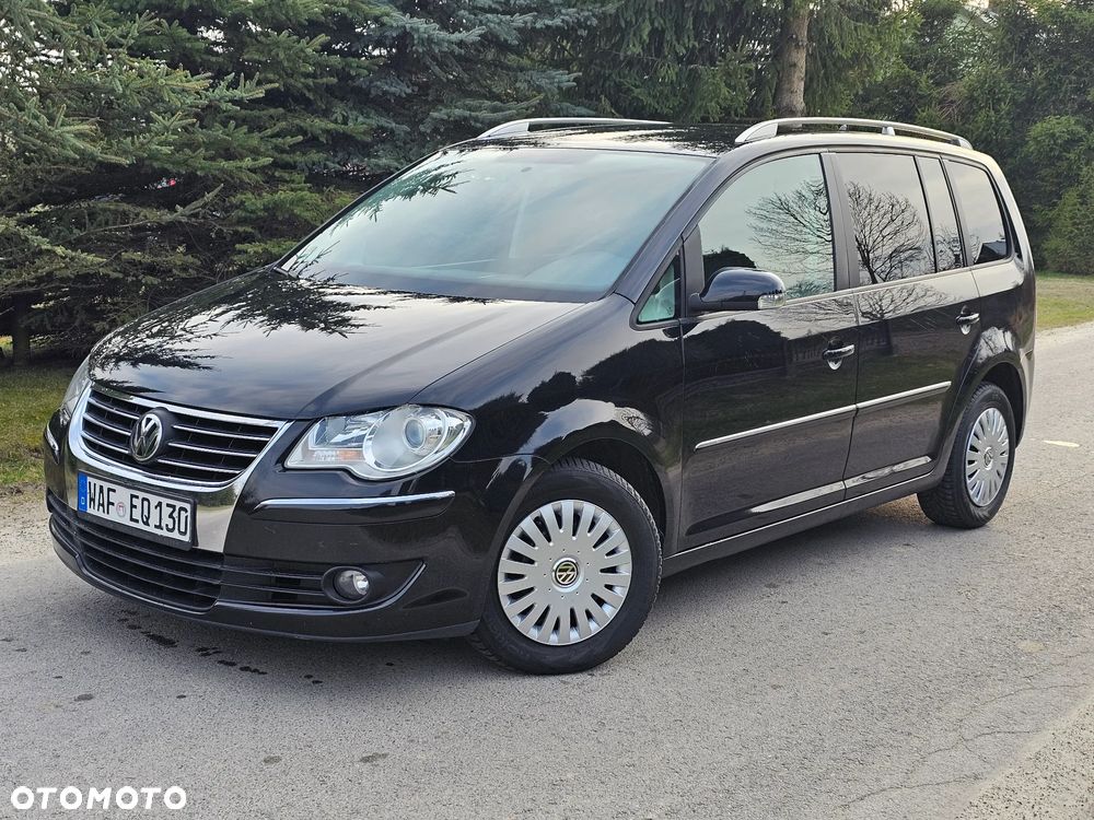 Volkswagen Touran 2.0 TDI DPF Highline - 19