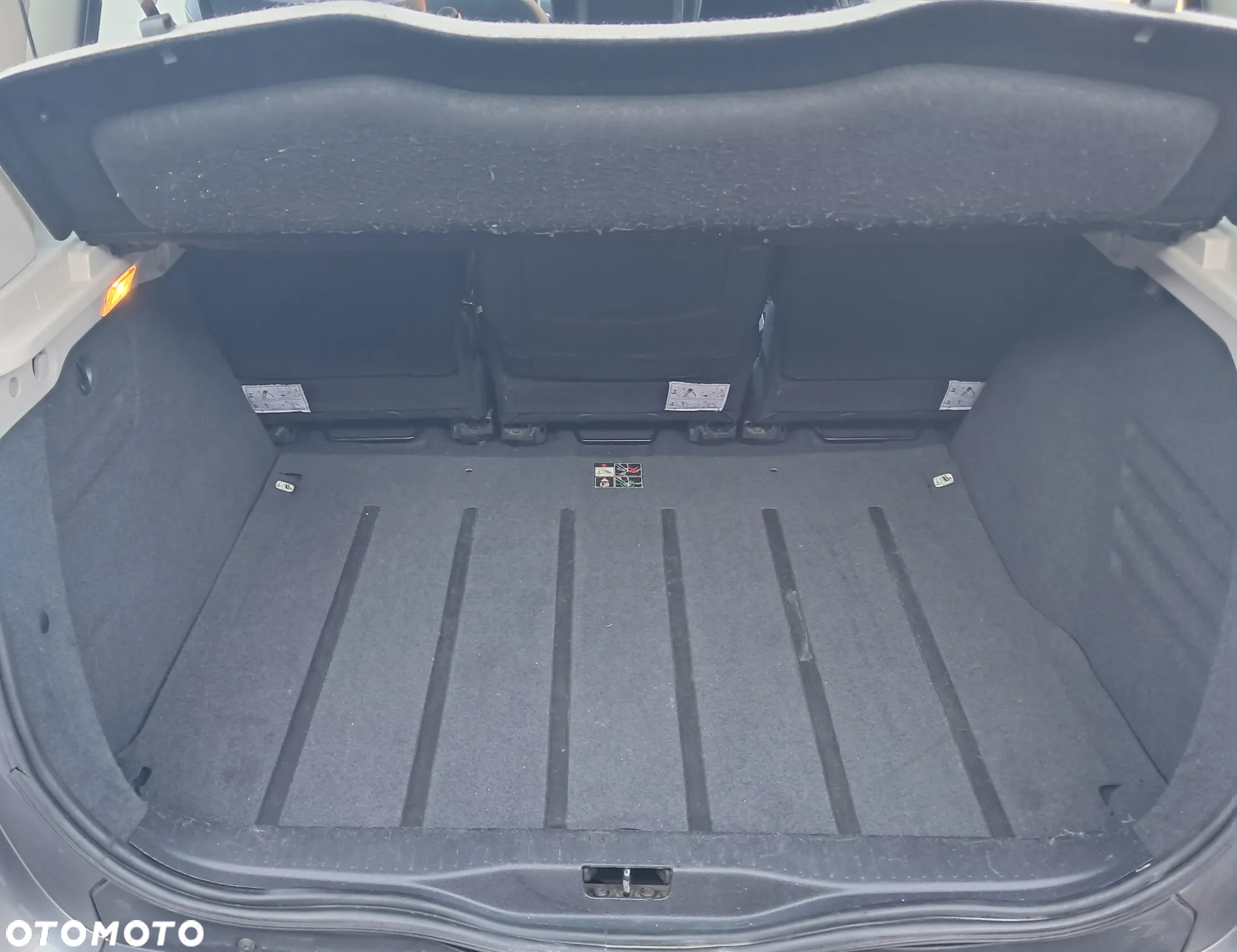 Renault Scenic - 15