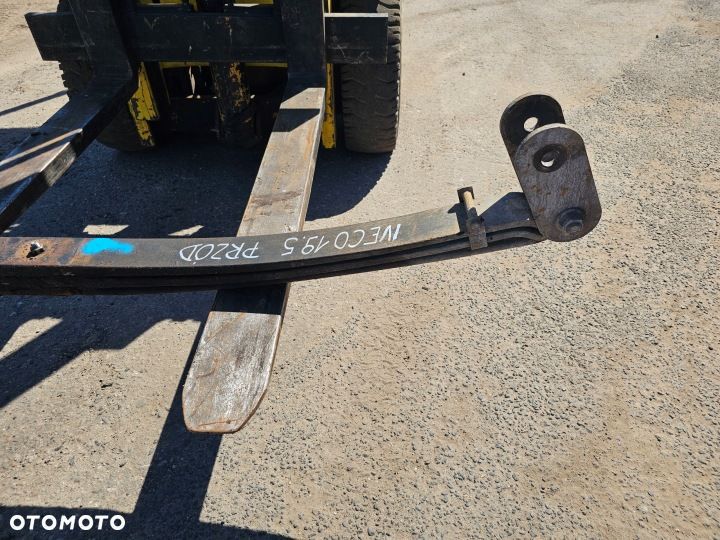 RESOR PRZEDNI PRZÓD 3 PIÓRA 8 cm 173 cm DŁUGOŚĆ IVECO EUROCARGO FELGI 19,5 - 4