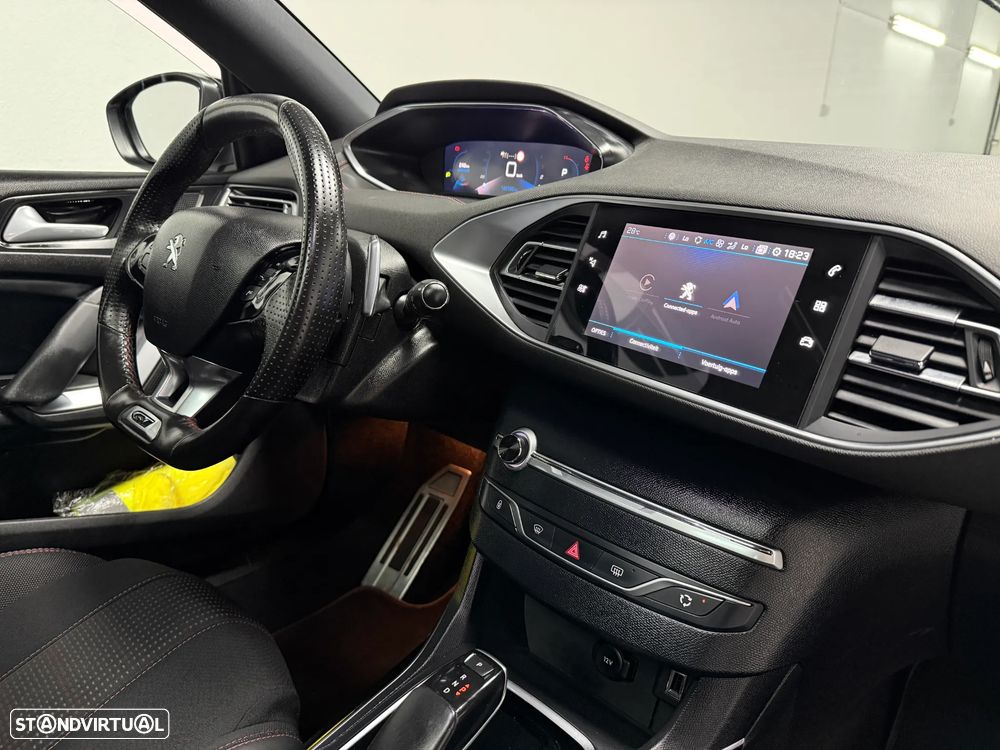 Peugeot 308 1.5 BlueHDi GT Line EAT8 - 18
