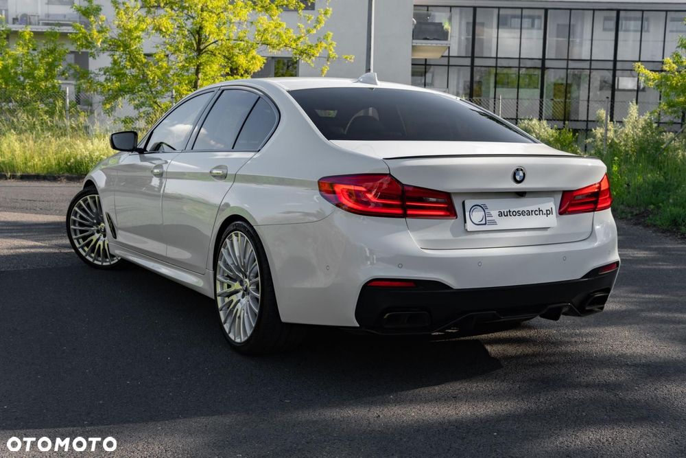 BMW Seria 5 M550i xDrive sport - 5