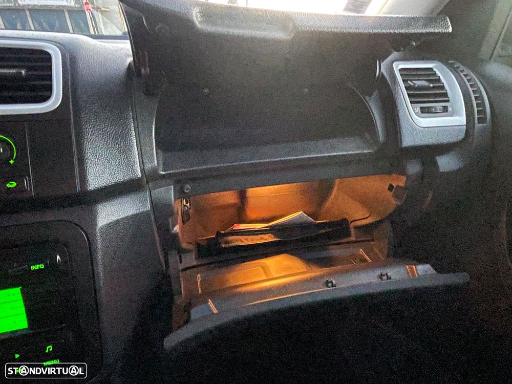 Skoda Fabia Break 1.2 Ambiente - 24