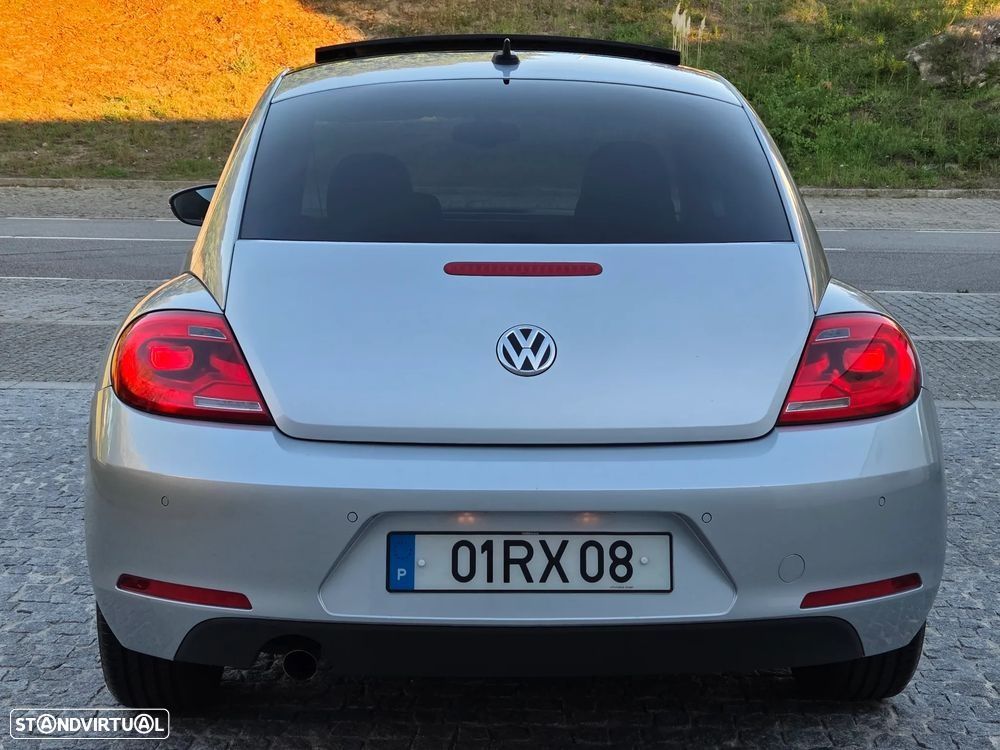 VW New Beetle 1.6 TDI DPF Blue Motion Technologie Exclusive Design - 6