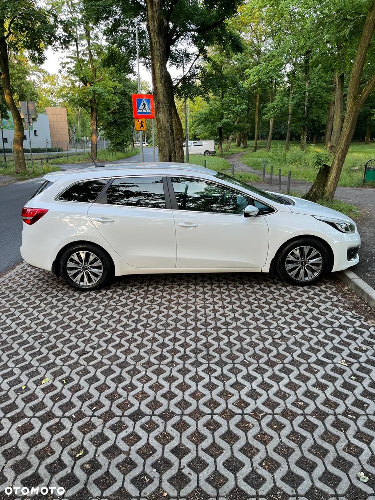 Kia Ceed 1.6 GDI L Business Line - 6